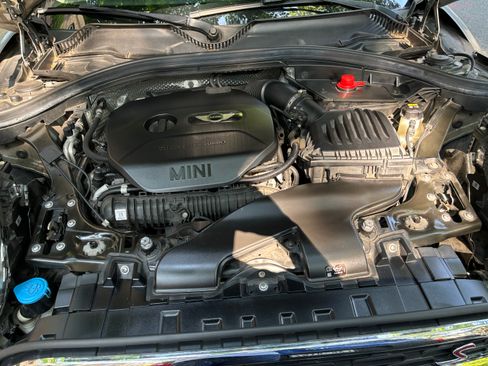 Used 2016 MINI Cooper Clubman S FWD image 8