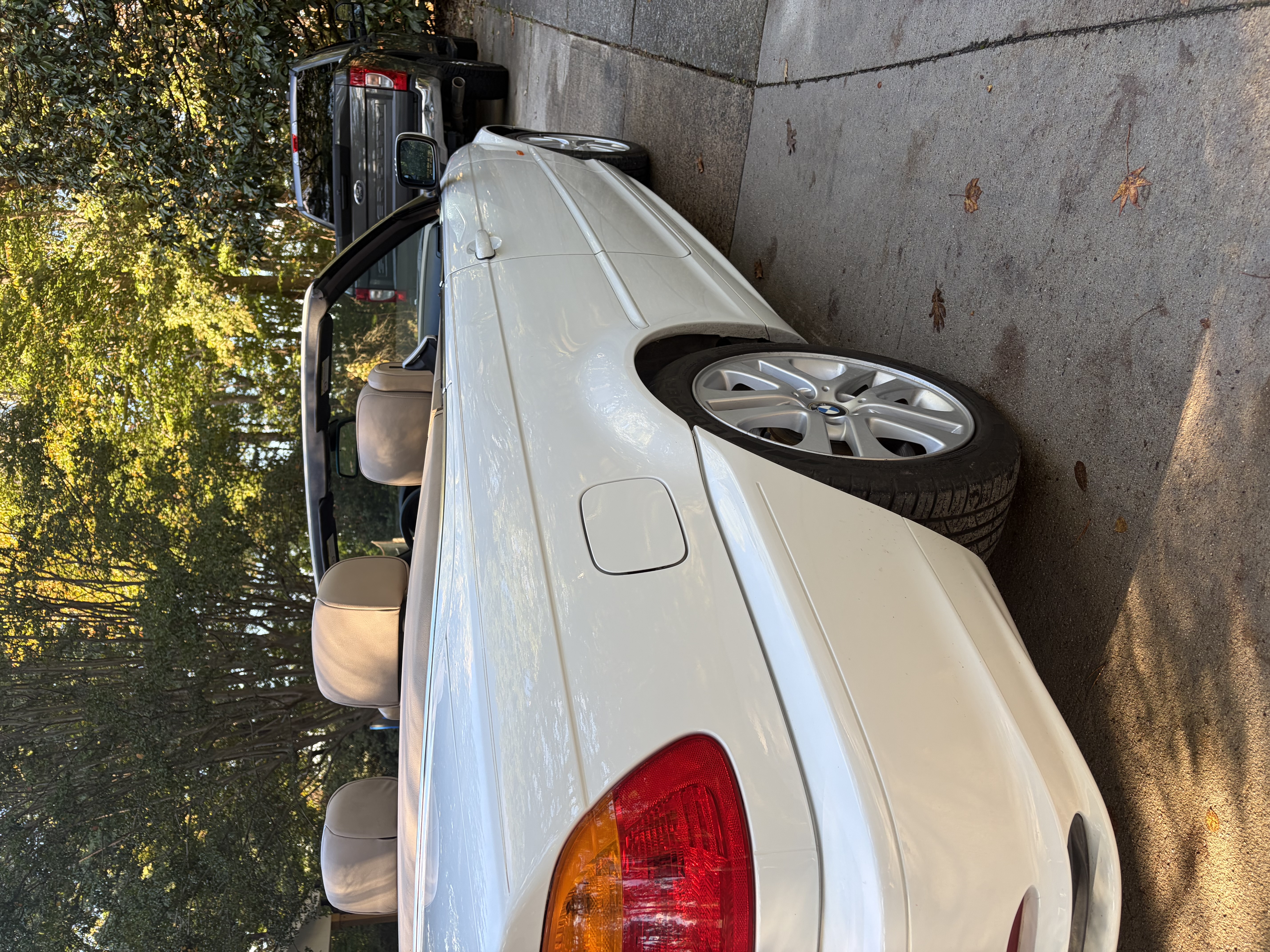 Used 2003 BMW 330Ci Convertible RWD image 9