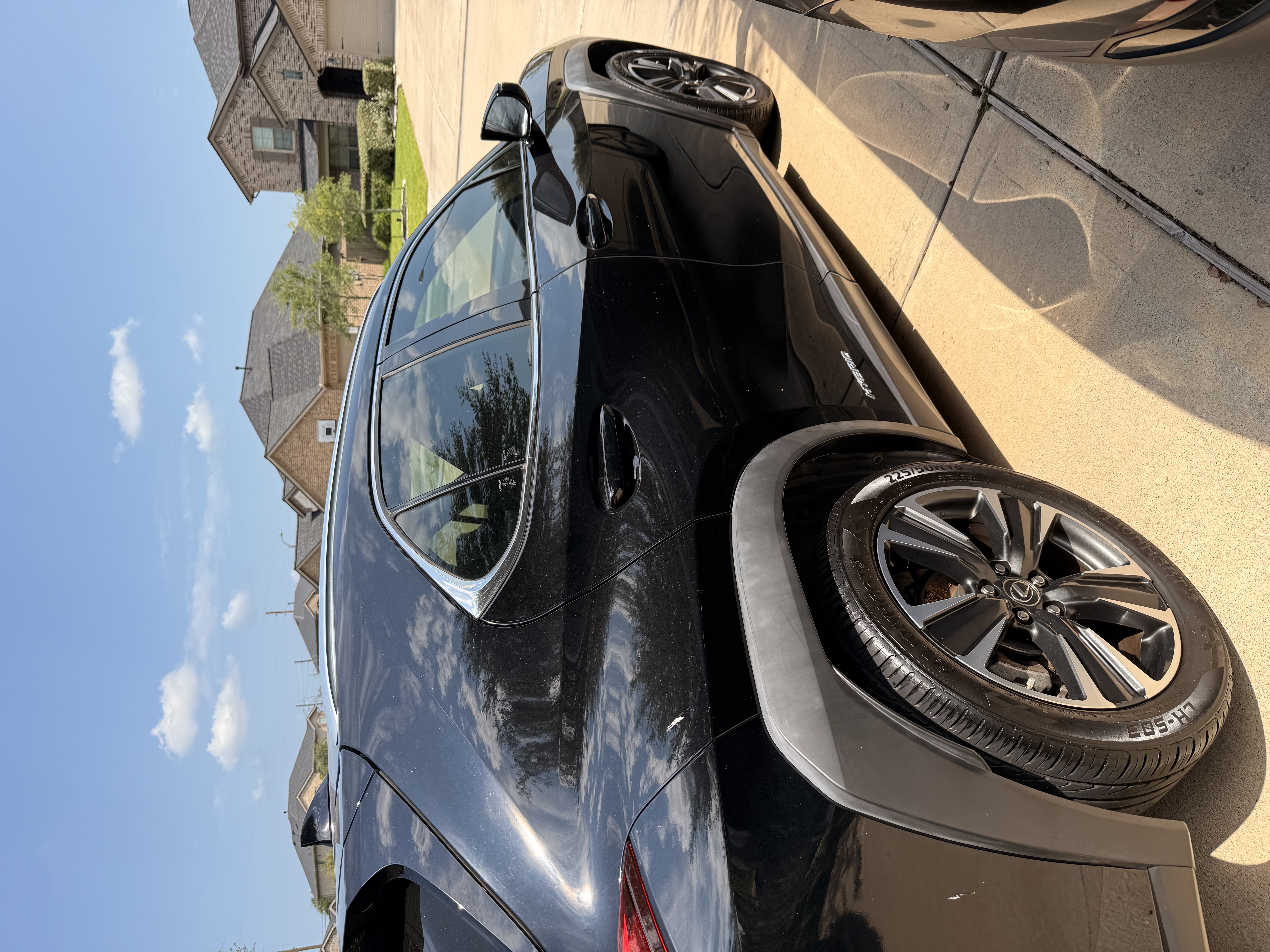 Used 2020 Lexus UX 250h w/ Premium Package AWD/4WD image 6