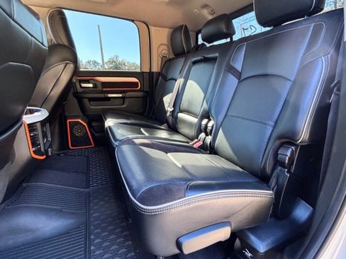 Used 2019 RAM 2500 Laramie w/ Chrome Appearance Group image 4