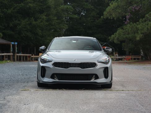 Used 2019 Kia Stinger GT1 image 9