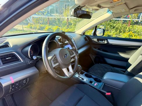 Used 2017 Subaru Legacy 2.5i Premium image 14