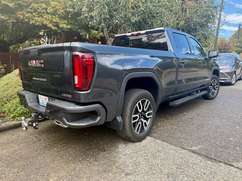 Used 2021 GMC Sierra 1500 AT4 w/ Technology Package image 9