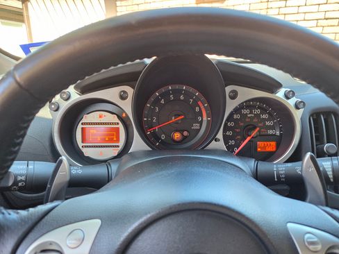 Used 2010 Nissan 370Z Touring w/ Sport Pkg image 9