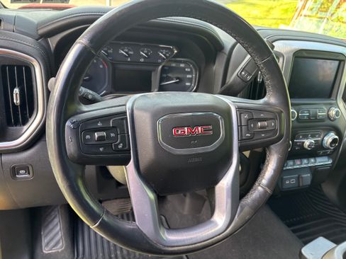 Used 2020 GMC Sierra 1500 Elevation w/ Elevation Value Package AWD/4WD image 11