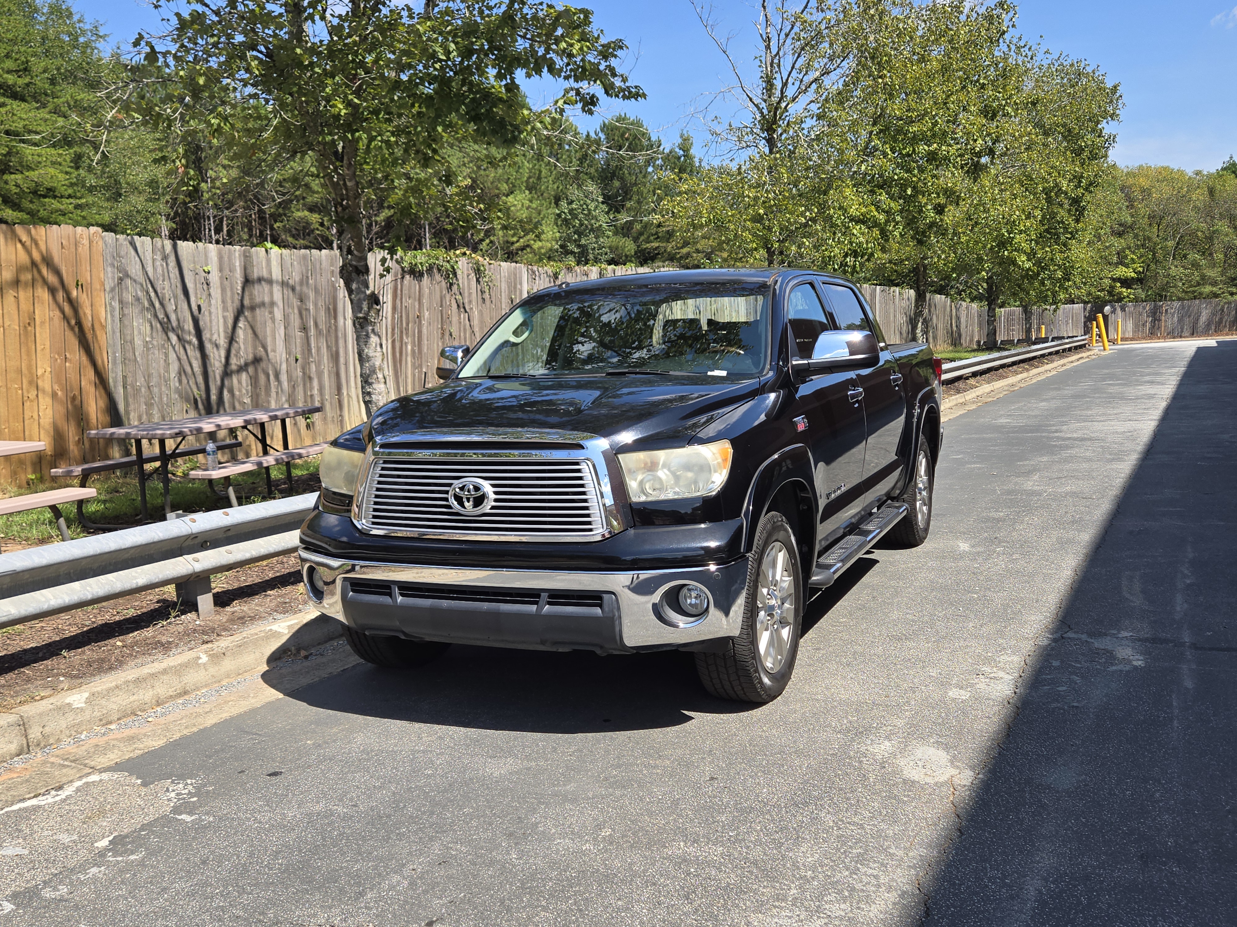 Used 2012 Toyota Tundra Limited w/ Platinum Pkg RWD image 1