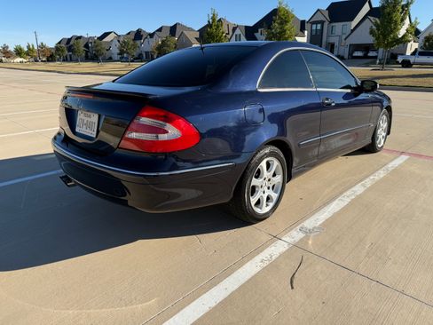 Used 2003 Mercedes-Benz CLK 320 Coupe image 6