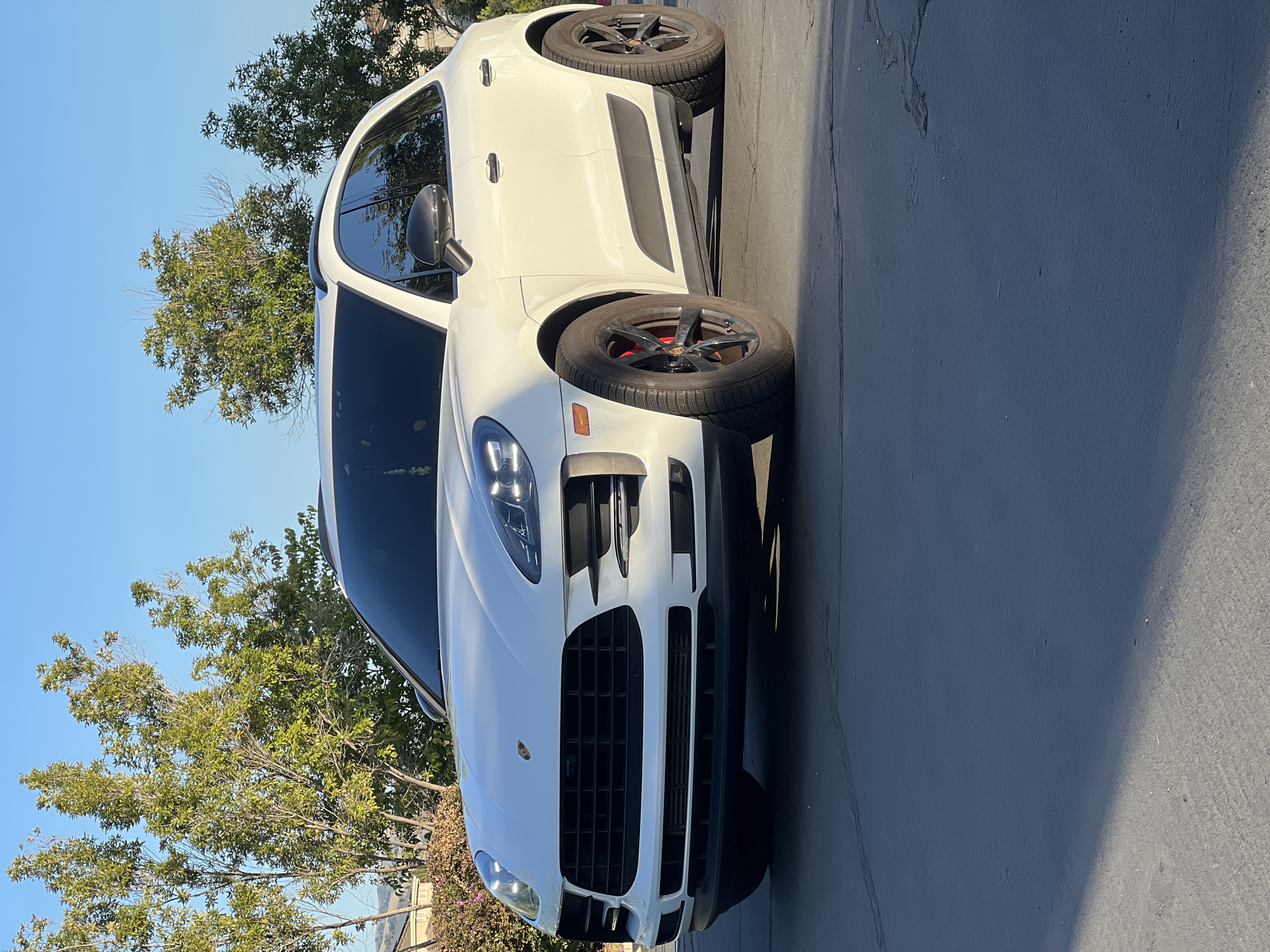Used 2021 Porsche Macan AWD/4WD image 10