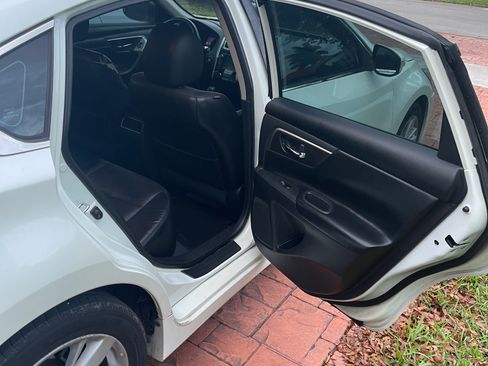 Used 2014 Nissan Altima 2.5 SL w/ Technology Package FWD image 20