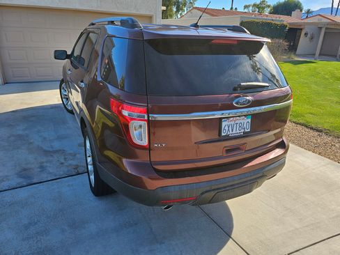 Used 2015 Ford Explorer XLT w/ Equipment Group 202B image 6