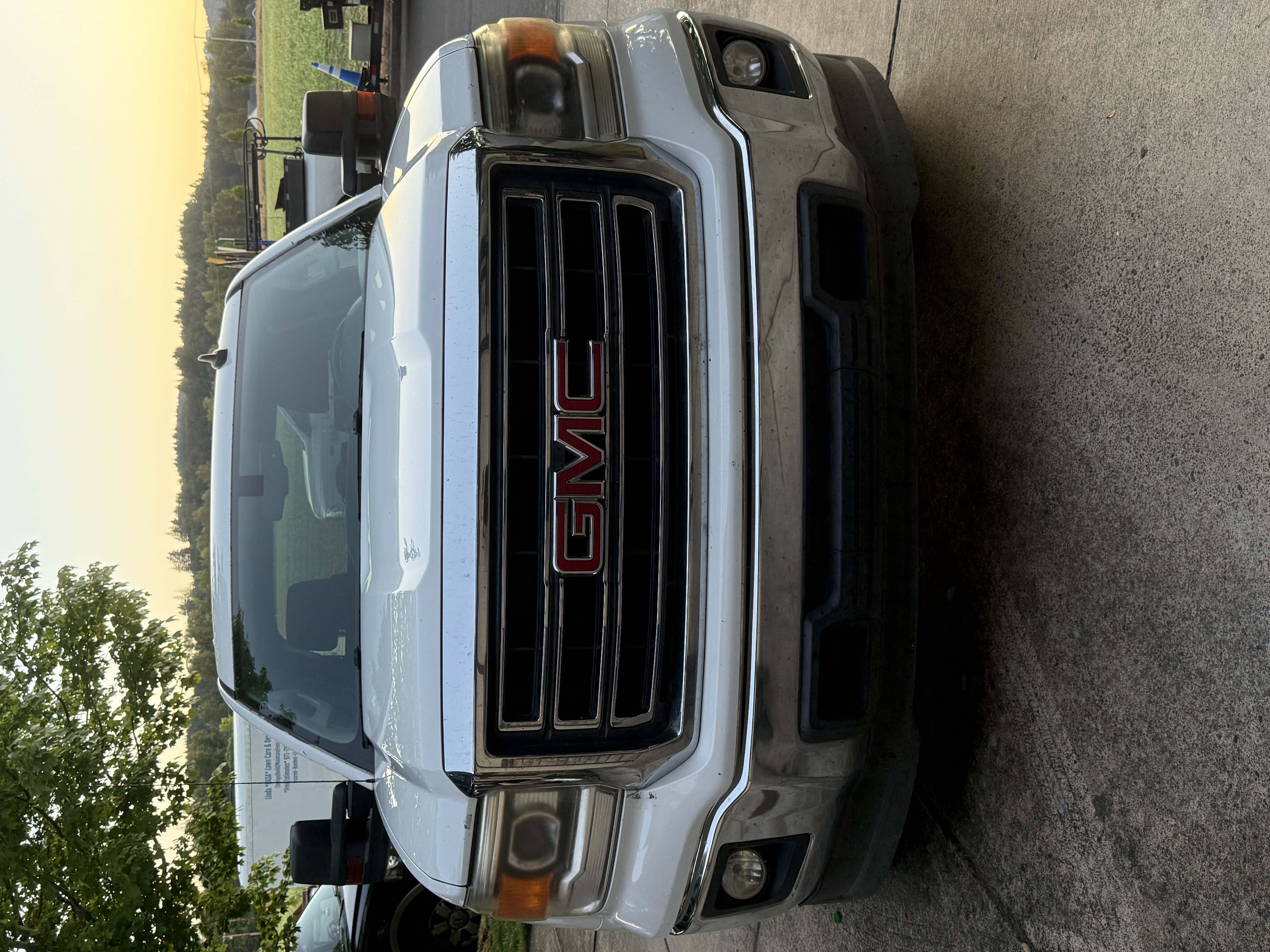 Used 2015 GMC Sierra 1500 SLE w/ SLE Value Package RWD image 1