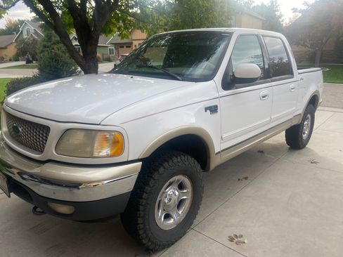 Used 2001 Ford F150 4x4 SuperCrew image 2