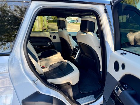 Used 2020 Land Rover Range Rover Sport Autobiography image 6