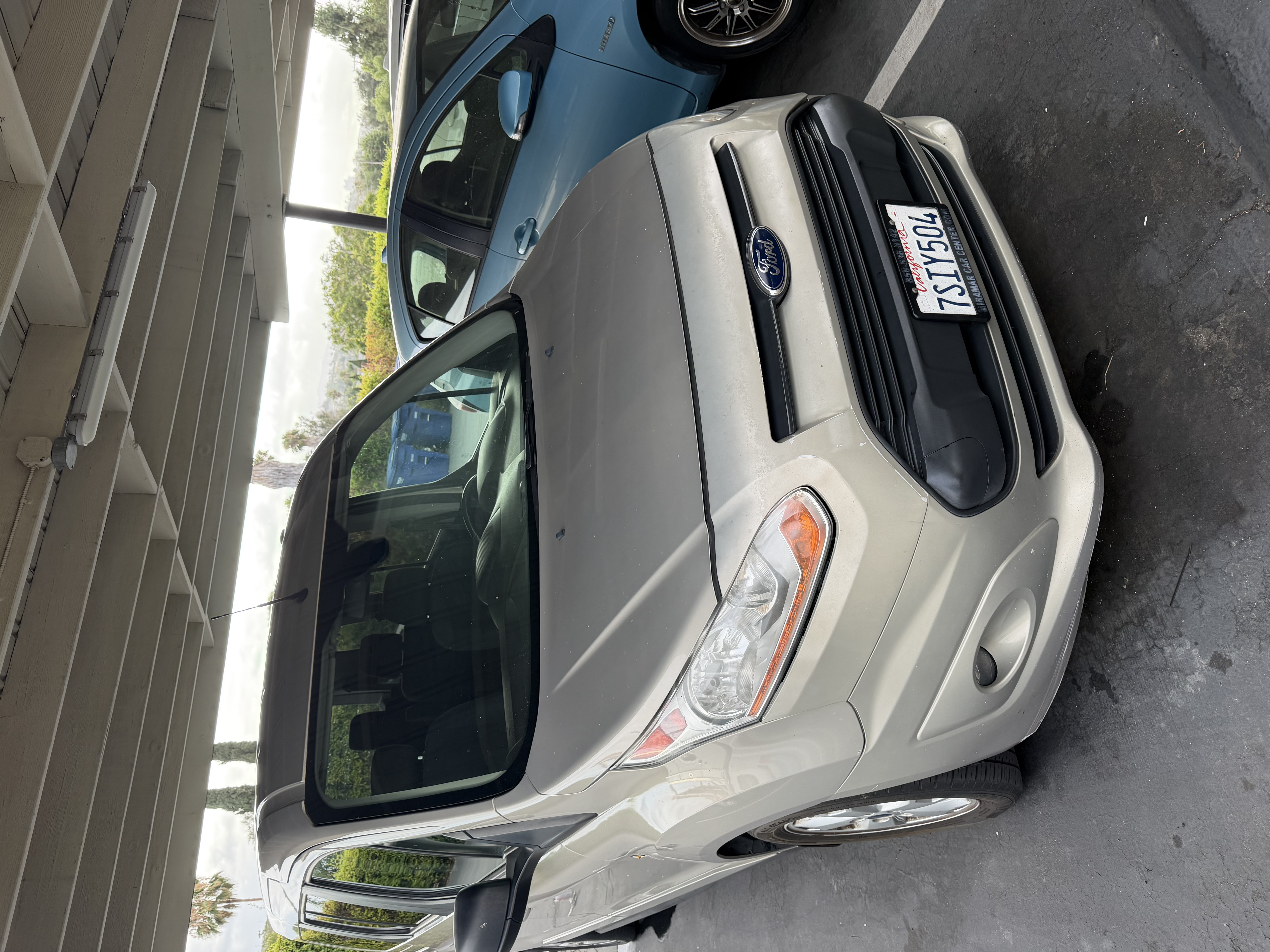 Used 2016 Ford Transit Connect XLT FWD image 1