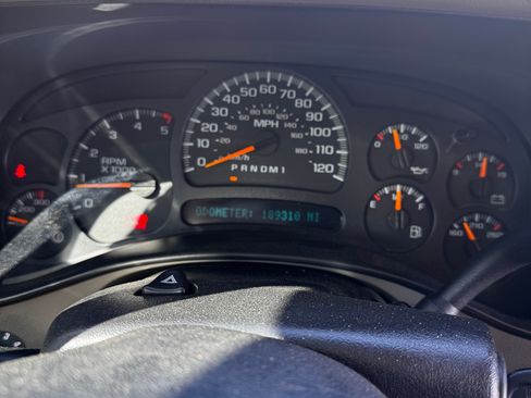 Used 2006 GMC Sierra 2500 SLT w/ Heavy-Duty Power Package image 13