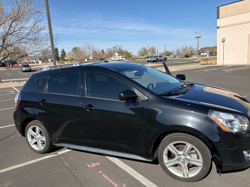 Used 2009 Pontiac Vibe AWD w/ Sun And Sound Package image 1