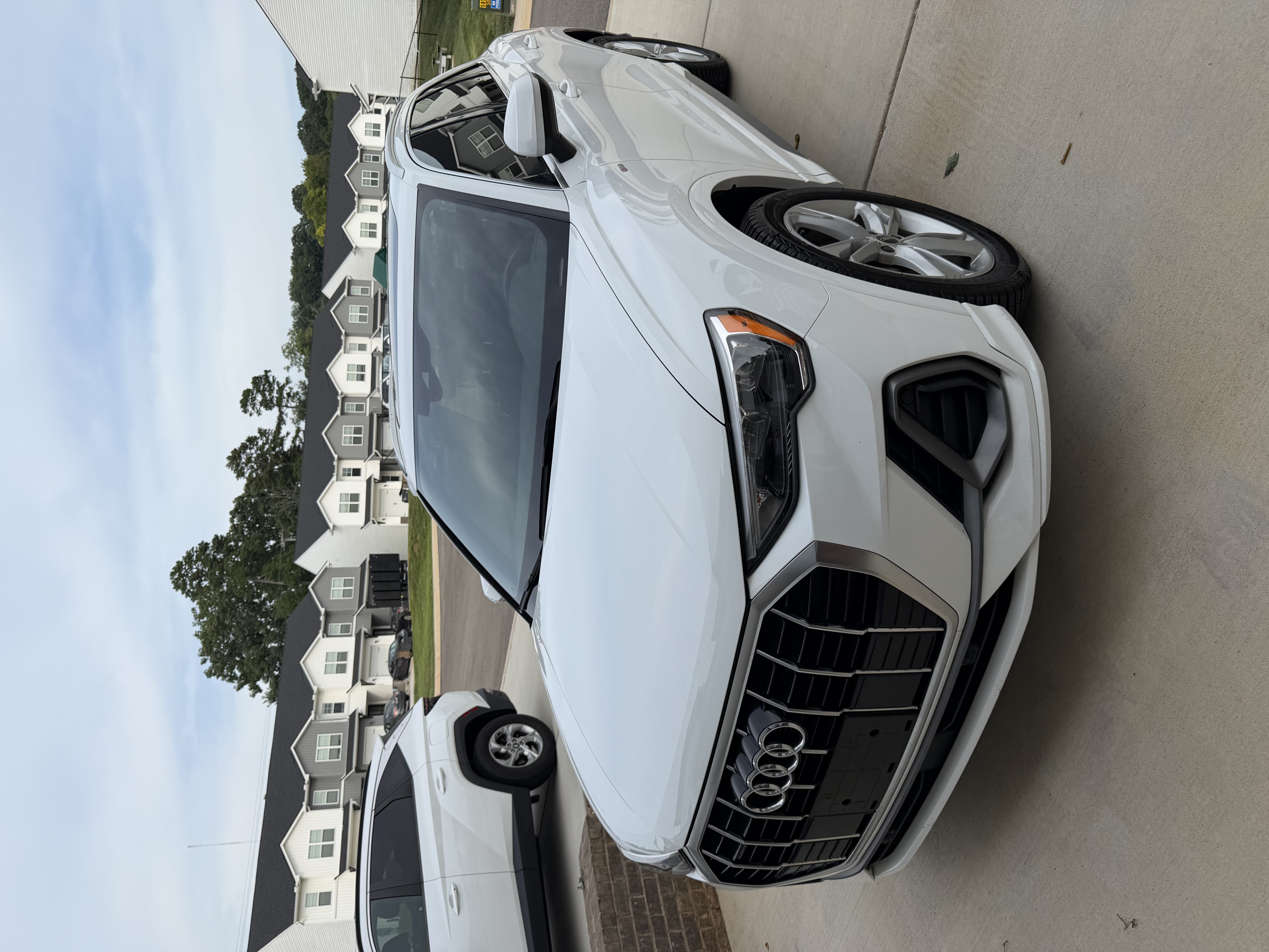 Used 2021 Audi Q3 2.0T Premium w/ Convenience Package AWD/4WD image 4