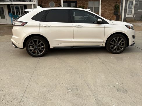 Used 2017 Ford Edge Sport w/ Equipment Group 401A AWD/4WD image 2