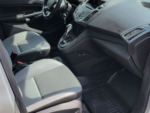 Used 2017 Ford Transit Connect XL FWD image 8