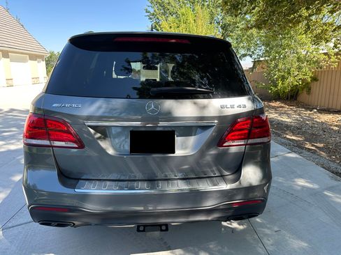 Used 2017 Mercedes-Benz GLE 43 AMG 4MATIC image 4
