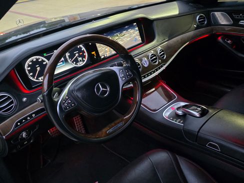 Used 2015 Mercedes-Benz S 550 Sedan image 9