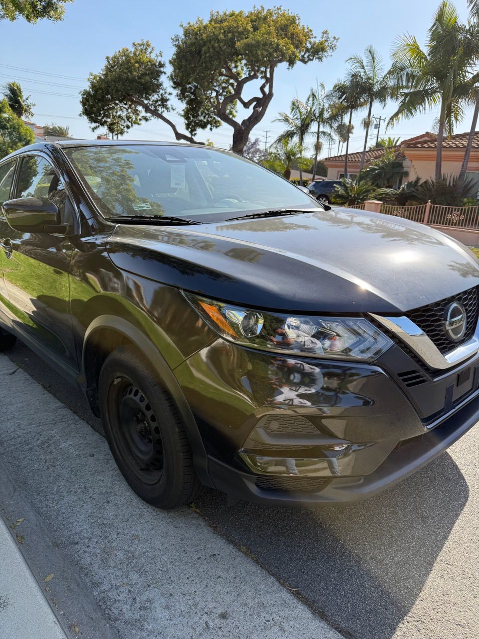 Used 2020 Nissan Rogue Sport S FWD image 2