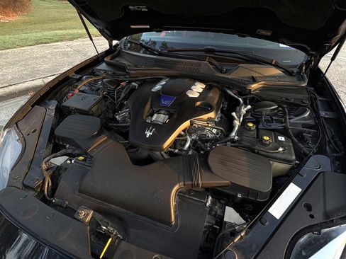 Used 2022 Maserati Quattroporte Modena image 17