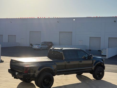 Used 2021 Ford F450 Platinum w/ FX4 Off-Road Package image 8