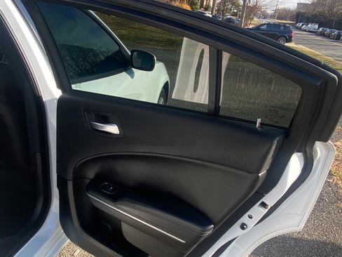 Used 2022 Dodge Charger SXT w/ Leather Interior Group image 15