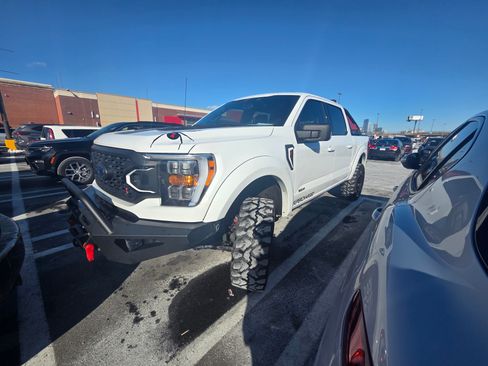 Used 2021 Ford F150 XLT w/ Equipment Group 302A High image 5