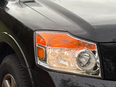 Used 2012 Nissan Armada SV w/ Driver Pkg image 2