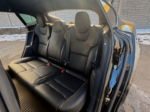 Used 2023 Tesla Model S Standard Range image 12