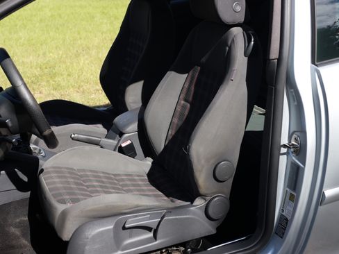 Used 2007 Volkswagen GTI 2.0T 2-Door image 22