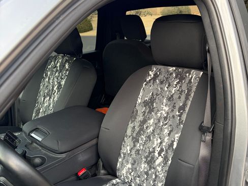 Used 2022 RAM 2500 Big Horn w/ Night Edition image 5