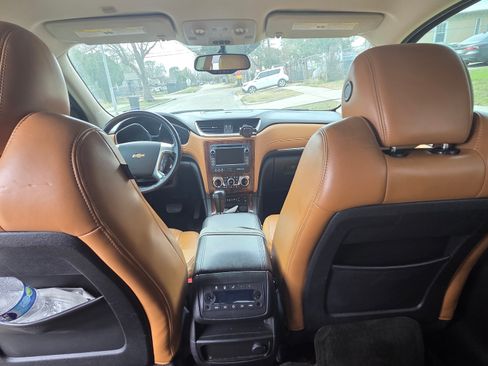 Used 2013 Chevrolet Traverse LT w/ LPO, 'HIT The Road' Package image 5