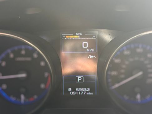 Used 2018 Subaru Outback 2.5i Premium image 9