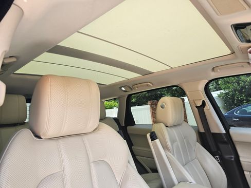 Used 2016 Land Rover Range Rover Sport Supercharged image 10