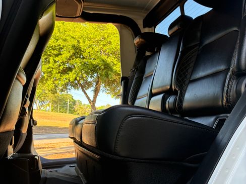 Used 2021 Jeep Gladiator Overland image 8