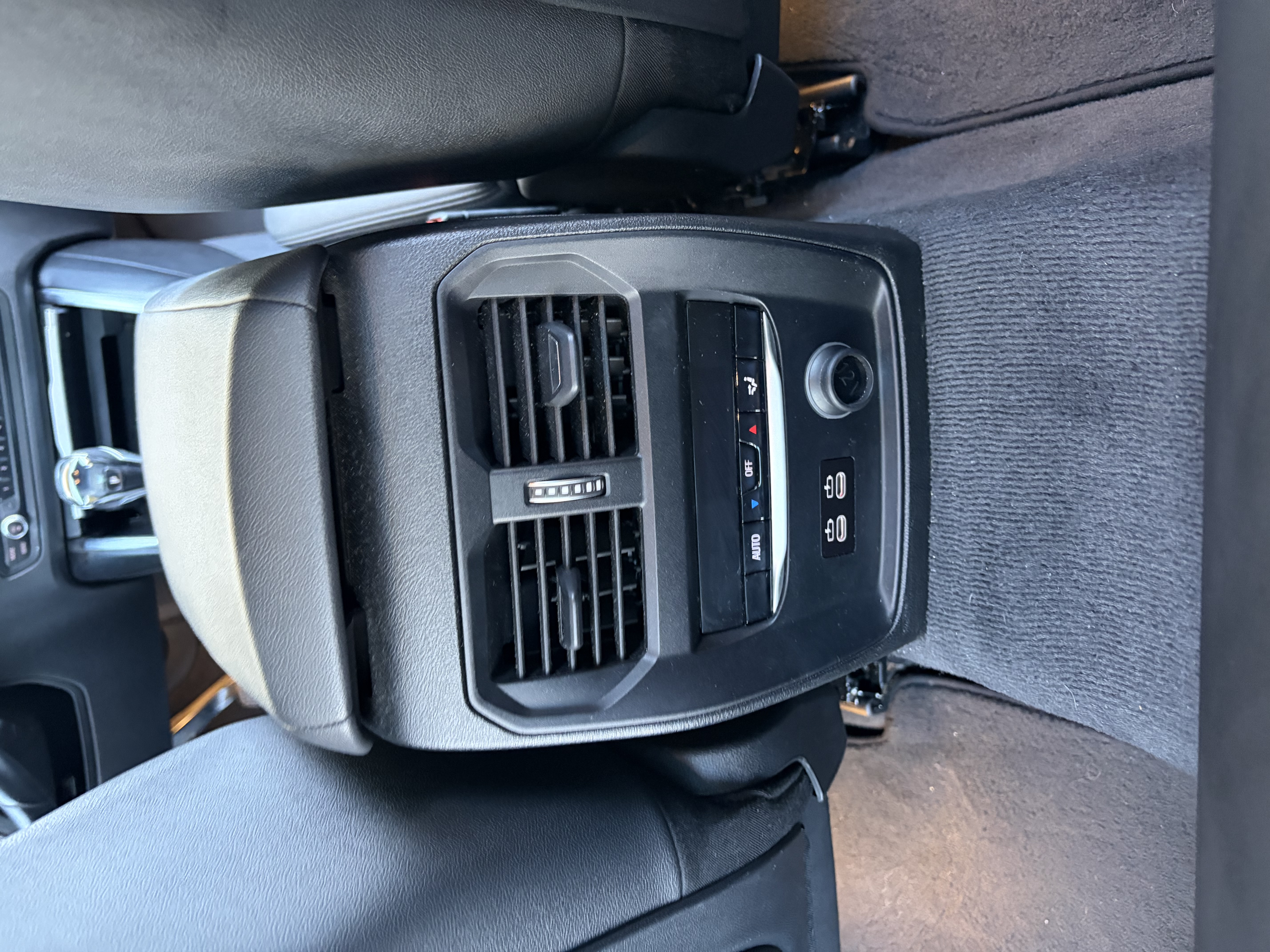 Used 2019 BMW 330i Sedan w/ Convenience Package RWD image 22