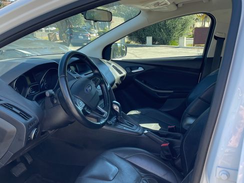 Used 2015 Ford Focus SE w/ Equipment Group 201A image 9