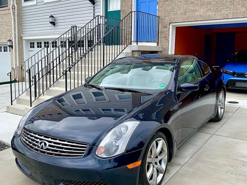 Used 2004 INFINITI G35 Coupe w/ Premium Pkg RWD image 1