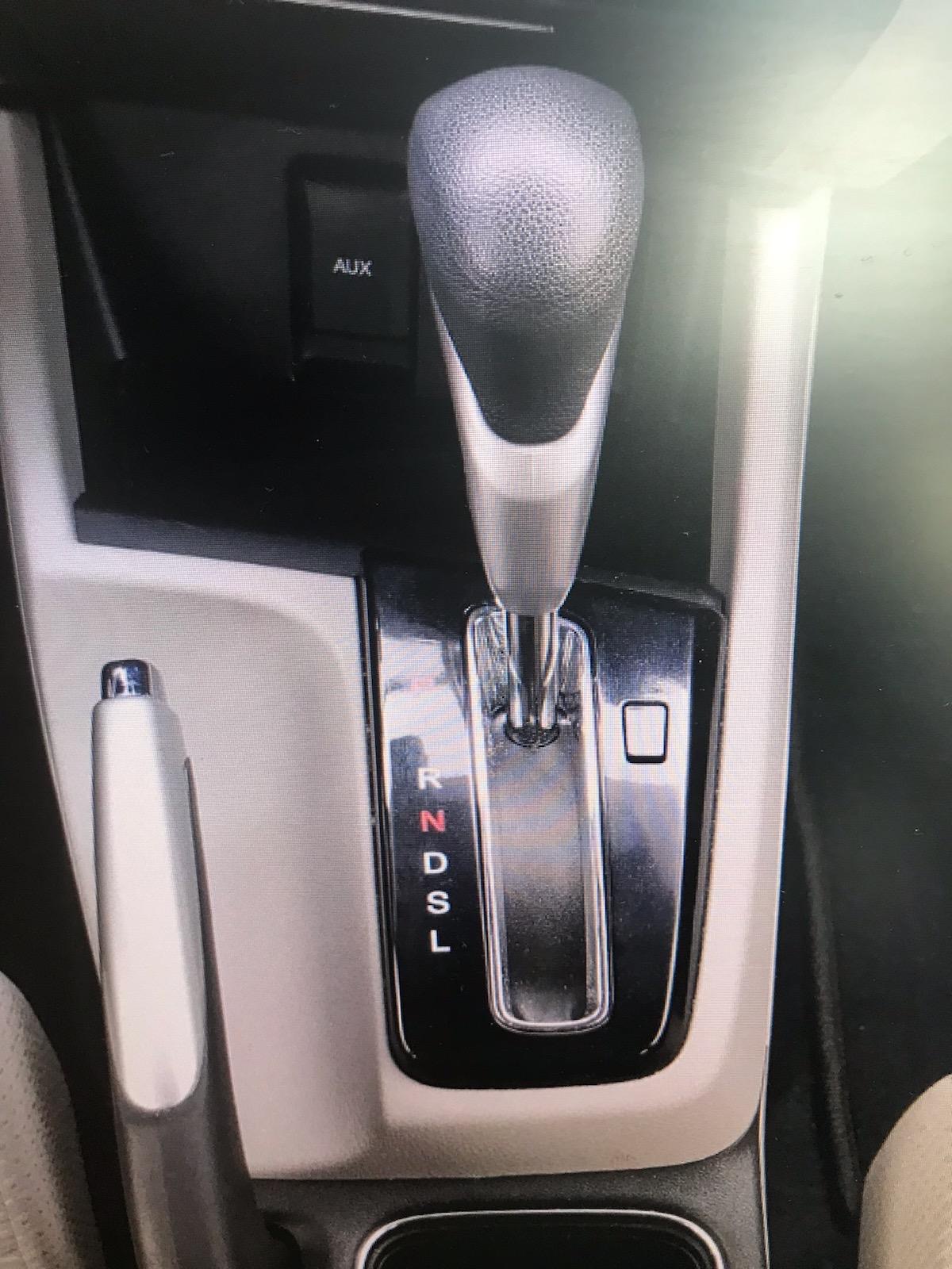 Used 2013 Honda Civic Hybrid Sedan image 4
