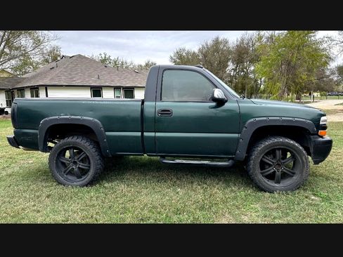 Used 2001 Chevrolet Silverado 1500 2WD Regular Cab image 2