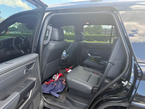 Used 2025 Toyota Sequoia Platinum AWD/4WD image 13