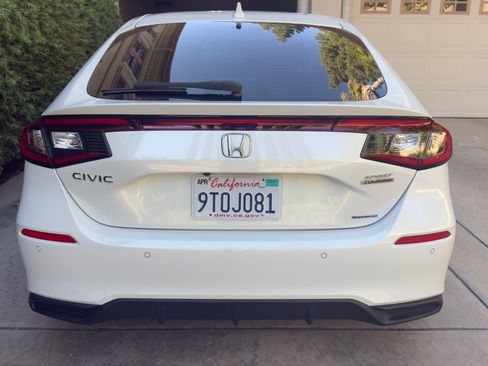Used 2025 Honda Civic Sport Touring image 9