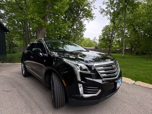 Used 2017 Cadillac XT5 Luxury w/ LPO, Wheel Lock Package AWD/4WD image 11