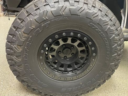 Used 2017 Jeep Wrangler Unlimited Sport image 19