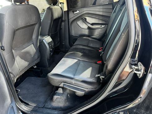 Used 2019 Ford Escape SE FWD image 8