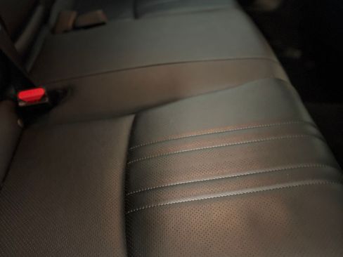 Used 2020 Honda Accord Touring image 12