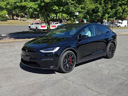 Used 2023 Tesla Model X Plaid image 2